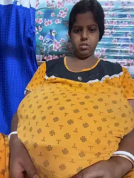 Beauty-queen online show from April 2026 02:22:01 PM