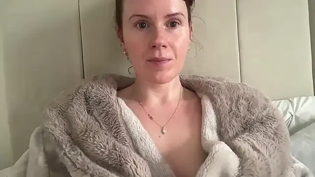 redheadrosie69 online show from January 2026 11:04:02 AM