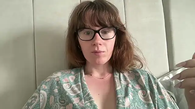 redheadrosie69 online show from May 2026 08:54:01 AM