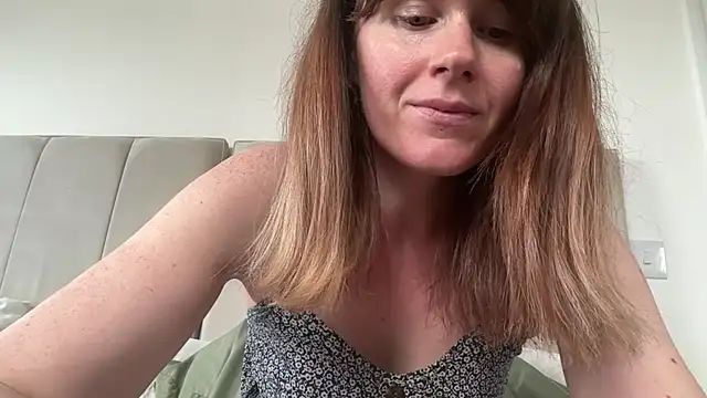 Snapshot of redheadrosie69 chatting on June 2026 09:12:02 AM redheadrosie69 online show from June 2026 09:12:02 AM