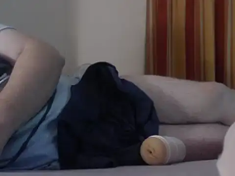 gentleman404040 online show from December 2024 07:09:02 PM