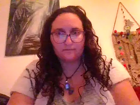 Snapshot of juicyrubies chatting on March 2025 02:36:01 PM juicyrubies online show from March 2025 02:36:01 PM