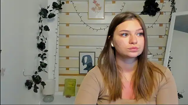 Josephine Kiss online show from March 2026 11:24:01 AM