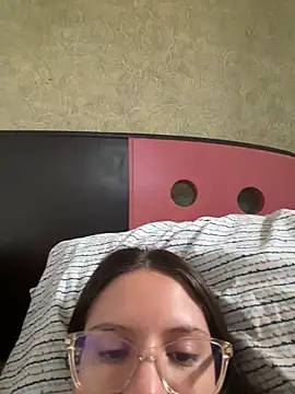 Snapshot of livgomez chatting on February 2025 12:48:02 PM livgomez online show from February 2025 12:48:02 PM