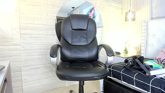 sussy  stone online show from April 2026 11:37:01 AM