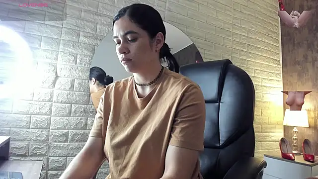 Snapshot of sussy__stone chatting on June 2026 11:58:02 AM sussy stone online show from June 2026 11:58:02 AM