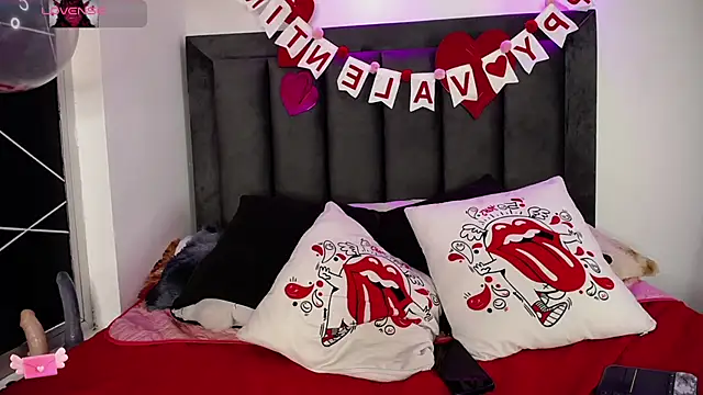 Tifanny Sweett online show from February 2025 11:39:02 AM