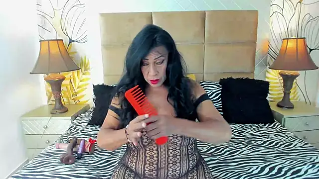 Snapshot of Lustfultshot chatting on November 2025 02:44:02 AM Lustfultshot online show from November 2025 02:44:02 AM