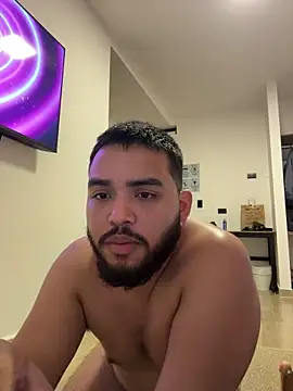 Snapshot of AlanDaviss chatting on February 2026 05:04:01 AM AlanDaviss online show from February 2026 05:04:01 AM