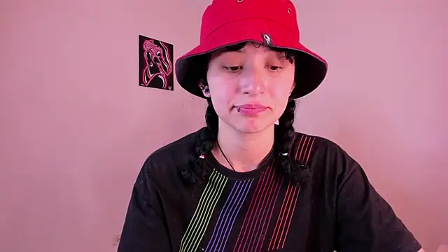 Snapshot of valent_27 chatting on November 2025 05:28:02 PM valent 27 online show from November 2025 05:28:02 PM