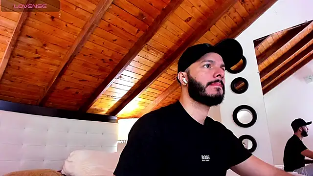 Snapshot of Tom_Bailey chatting on November 2025 12:49:01 PM Tom Bailey online show from November 2025 12:49:01 PM