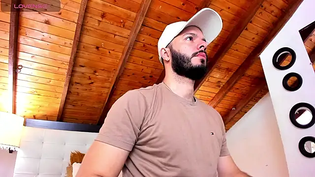 Snapshot of Tom_Bailey chatting on November 2025 12:49:02 PM Tom Bailey online show from November 2025 12:49:02 PM