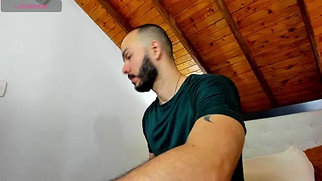 Snapshot of Tom_Bailey chatting on December 2025 12:47:01 PM Tom Bailey online show from December 2025 12:47:01 PM