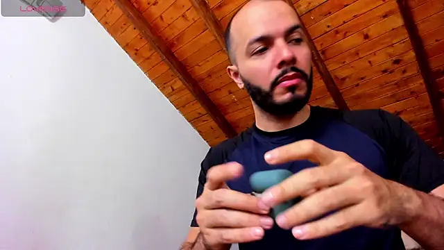 Tom Bailey online show from February 2026 12:45:02 PM