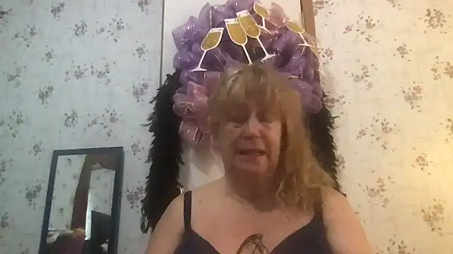 musclebooty70 online show from January 2025 03:15:01 PM