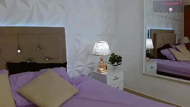 Gwen drew online show from February 2026 01:18:02 PM