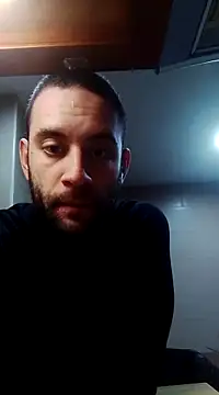 Snapshot of bearguy998 chatting on February 2025 05:42:01 PM bearguy998 online show from February 2025 05:42:01 PM