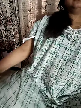 cuteyqueen online show from February 2026 07:26:01 AM