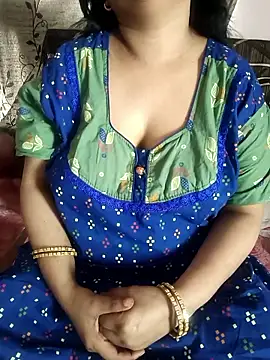 cuteyqueen online show from March 2026 06:28:02 AM