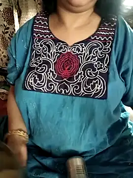 cuteyqueen online show from March 2026 05:45:02 AM