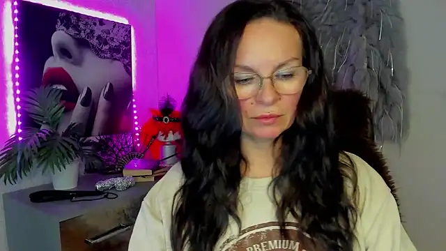 HelenLuxx online show from March 2026 02:46:02 PM