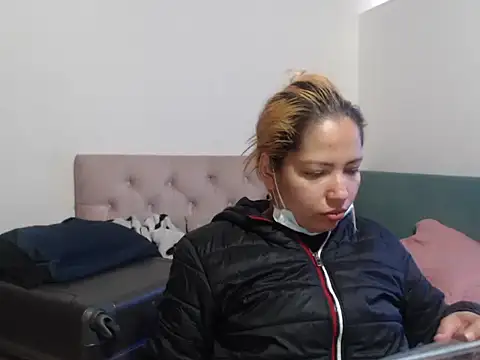 THEBOSSLARA online show from March 2026 04:56:02 PM