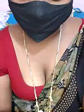 Snapshot of louise92 chatting on December 2024 06:30:02 PM louise92 online show from December 2024 06:30:02 PM