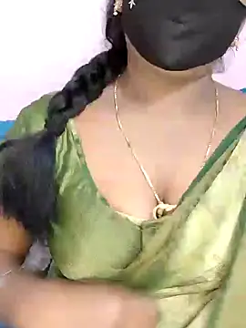 Snapshot of louise92 chatting on December 2024 04:47:01 PM louise92 online show from December 2024 04:47:01 PM