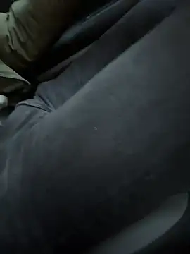 Snapshot of Public_sexyxxx chatting on February 2025 06:39:02 AM Public sexyxxx online show from February 2025 06:39:02 AM