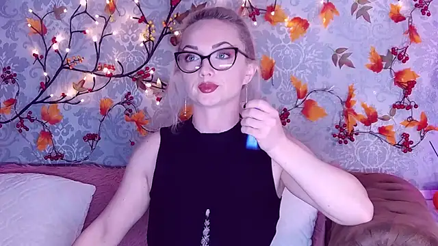 EllianaReese online show from November 2025 04:01:02 AM