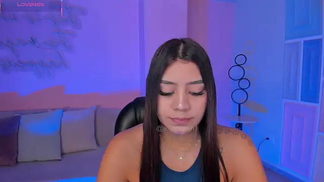 Snapshot of AllyJensen chatting on December 2025 10:35:01 AM AllyJensen online show from December 2025 10:35:01 AM