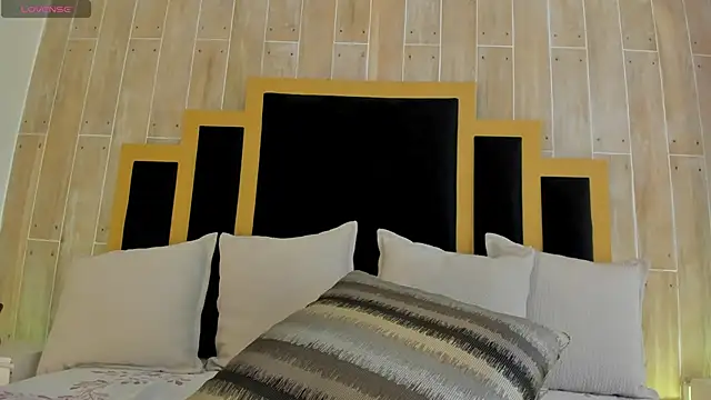 Snapshot of TamyHoney chatting on February 2025 01:55:01 AM TamyHoney online show from February 2025 01:55:01 AM