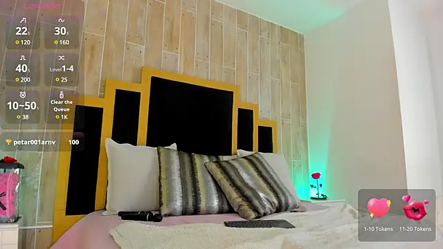 Snapshot of TamyHoney chatting on March 2025 12:30:02 AM TamyHoney online show from March 2025 12:30:02 AM