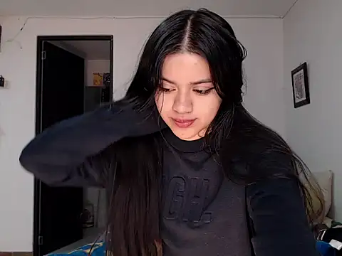 angelbeat  online show from December 2024 02:41:02 AM