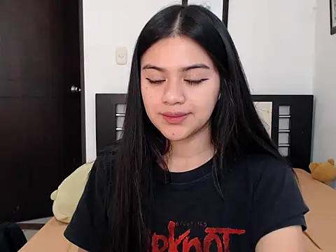 angelbeat  online show from January 2025 04:00:01 AM