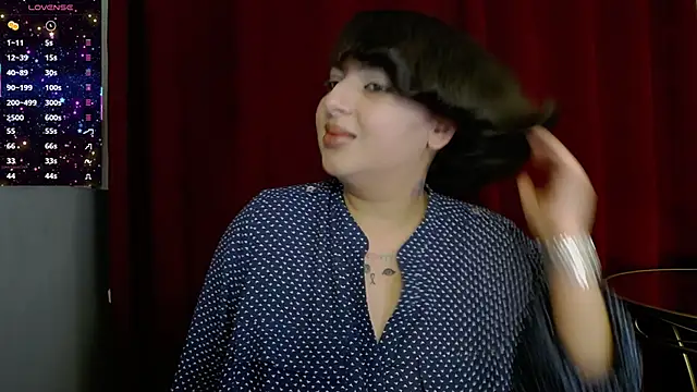 BustyAllyy online show from November 2025 10:04:02 PM