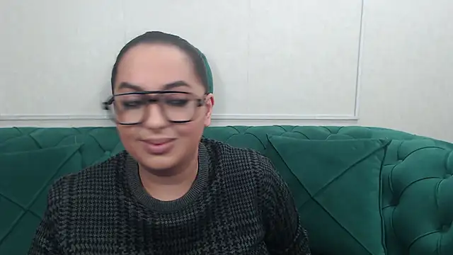 BustyAllyy online show from April 2026 04:01:01 PM