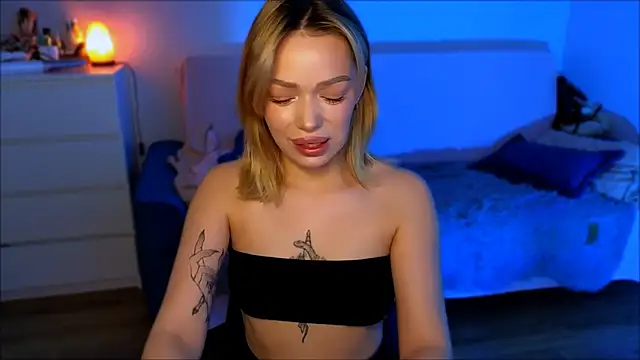 Snapshot of Lily_Yin chatting on November 2025 05:11:01 AM Lily Yin online show from November 2025 05:11:01 AM