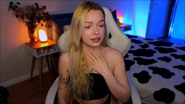 Lily Yin online show from July 2026 05:47:02 AM