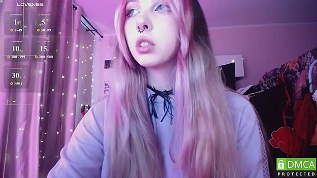 JustMeowGirl online show from May 2026 04:50:01 AM