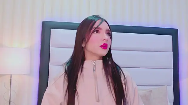 Snapshot of MiaSweeths chatting on November 2025 12:05:02 PM MiaSweeths online show from November 2025 12:05:02 PM