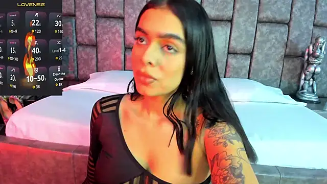 Foxy Assh  online show from April 2026 05:18:02 AM