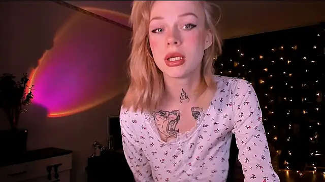 Polusladkoye online show from February 2026 04:11:02 PM