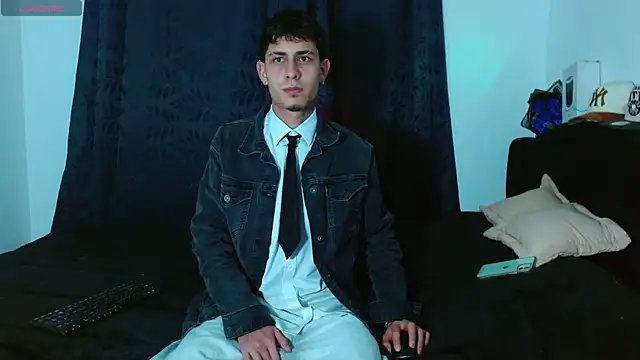 Snapshot of Bastiaan_28 chatting on November 2025 03:05:01 AM Bastiaan 28 online show from November 2025 03:05:01 AM