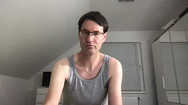 Snapshot of zxzx_cam1 chatting on December 2024 10:53:02 PM zxzx cam1 online show from December 2024 10:53:02 PM