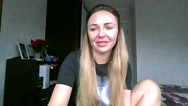 AngelinaLove28 online show from November 2025 07:45:01 AM