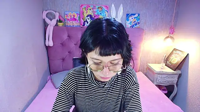 charlottemoonxz online show from March 2026 06:48:01 PM