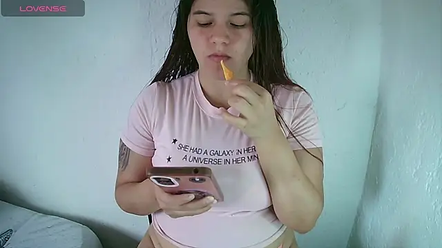 lynieh- online show from February 2026 08:12:01 PM