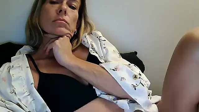 Snapshot of anechka1 chatting on November 2025 11:47:01 PM anechka1 online show from November 2025 11:47:01 PM