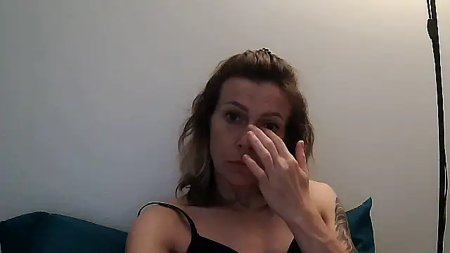 Snapshot of anechka1 chatting on June 2026 10:01:02 PM anechka1 online show from June 2026 10:01:02 PM